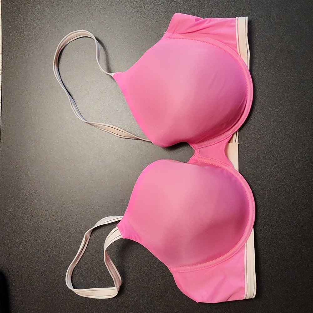 Victoria's Secret 38C Pink Bra